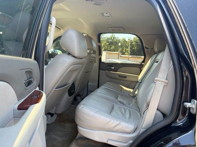 Chevrolet Tahoe  2012