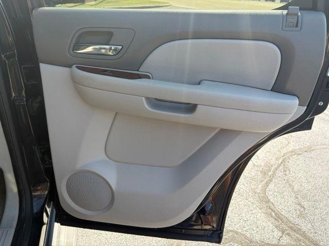 Chevrolet Tahoe  2012