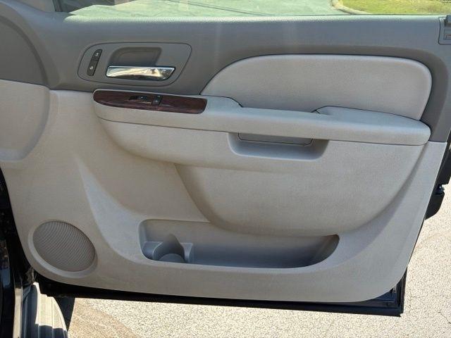 Chevrolet Tahoe  2012