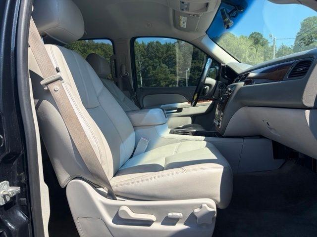 Chevrolet Tahoe  2012