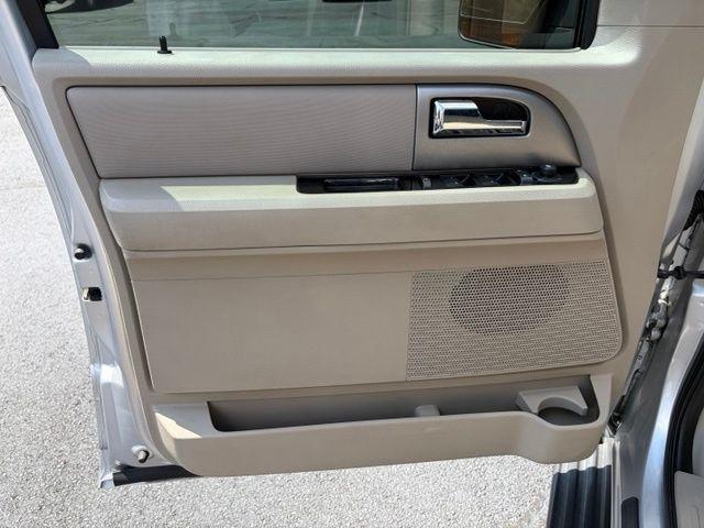 Ford Expedition  2014