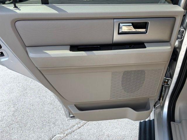 Ford Expedition  2014