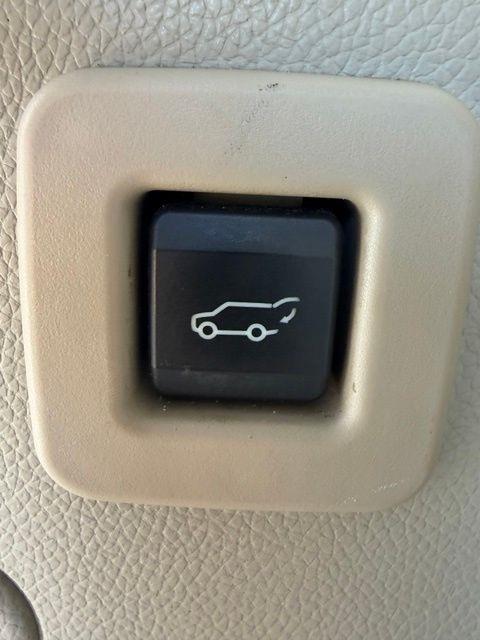 Ford Expedition  2014