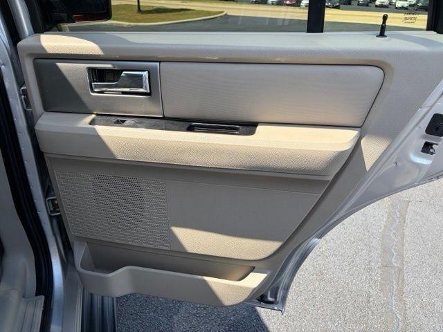 Ford Expedition  2014