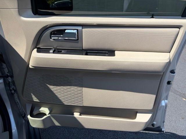 Ford Expedition  2014