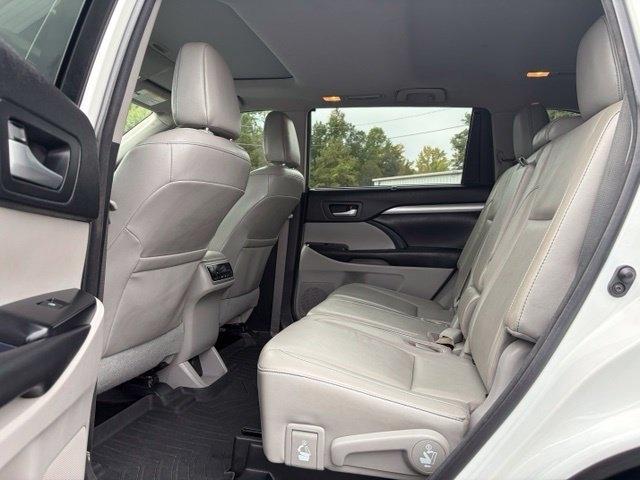 Toyota Highlander  2017
