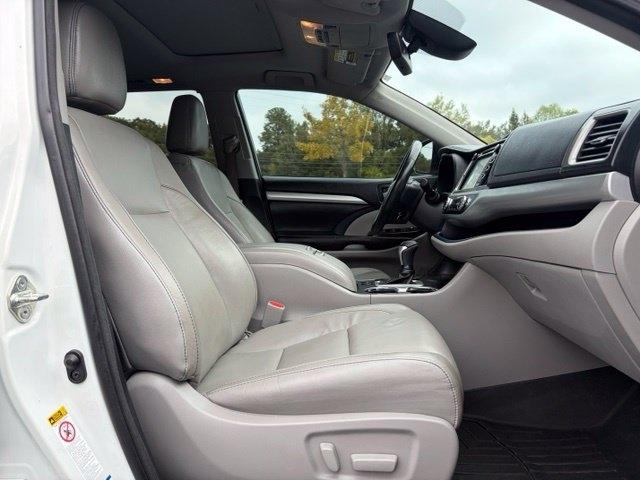 Toyota Highlander  2017