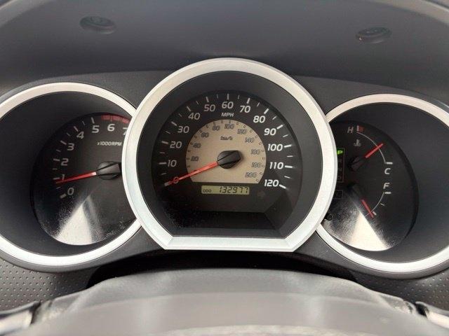 Toyota Tacoma  2011