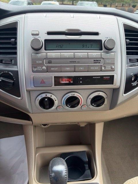 Toyota Tacoma  2011