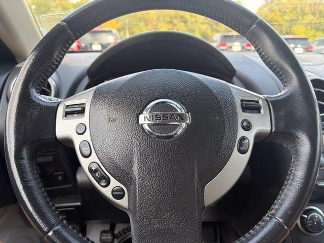 Nissan Rogue  2012