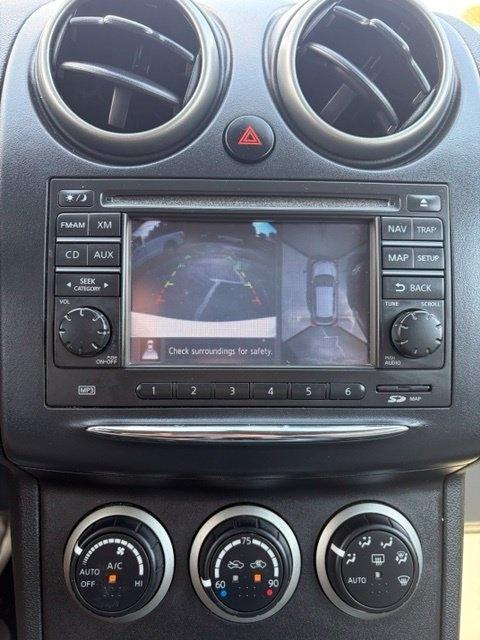Nissan Rogue  2012