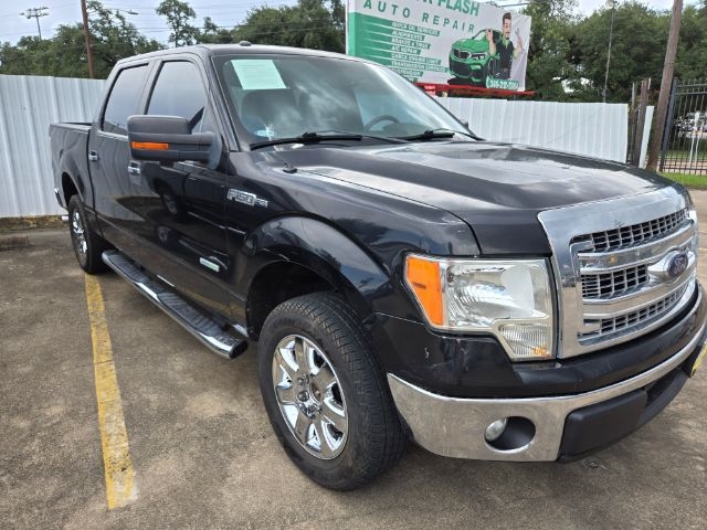Ford F-150 XLT SuperCrew 5.5-ft. Bed 2WD 2013 Ford F-150 XLT SuperCrew 5.5-ft. Bed 2WD 2013