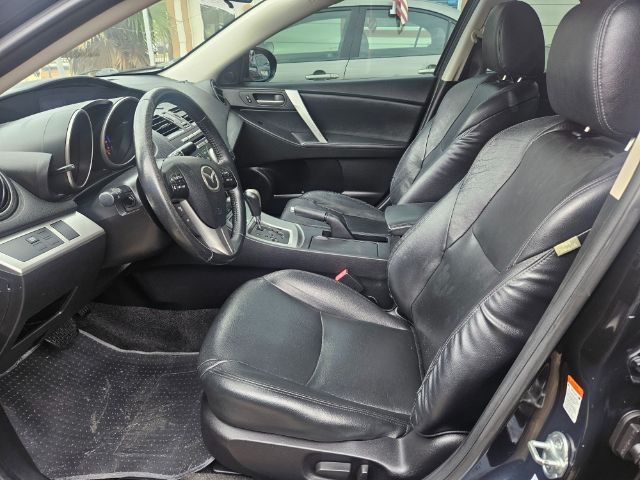 Mazda MAZDA3 s Grand Touring 4-Door 2011