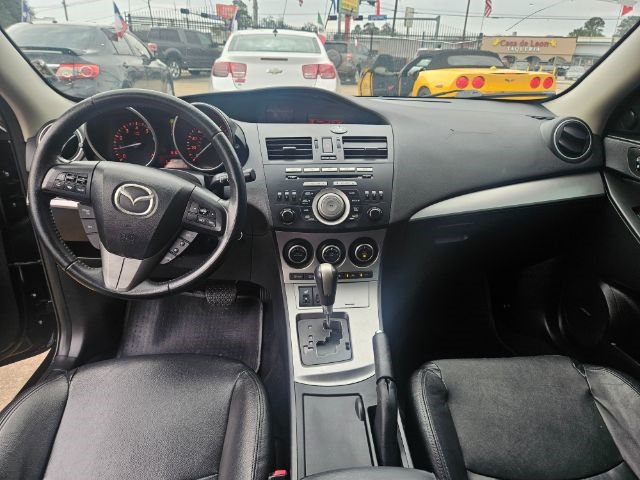 Mazda MAZDA3 s Grand Touring 4-Door 2011