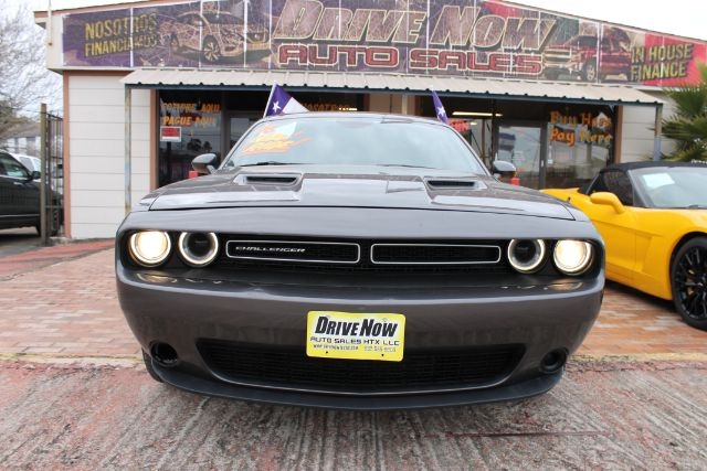 2015 Dodge Challenger SXT