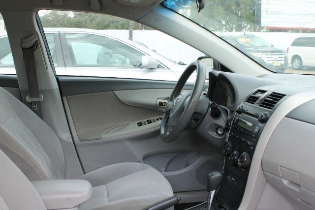 Toyota Corolla XLE 4-Speed AT 2009