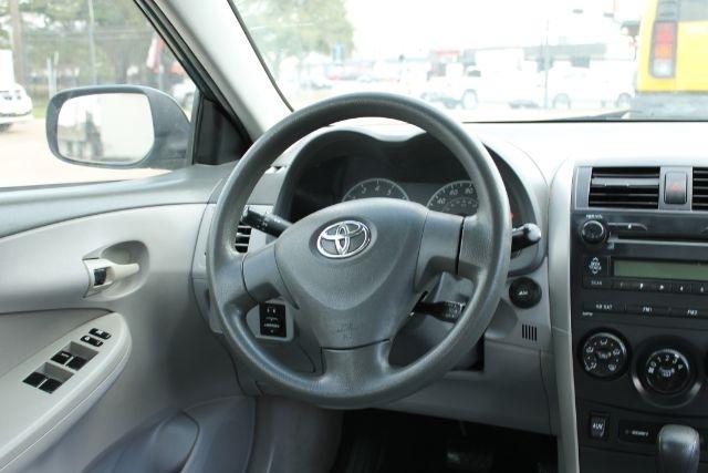 Toyota Corolla XLE 4-Speed AT 2009