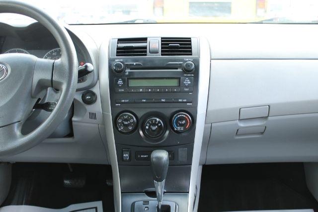 Toyota Corolla XLE 4-Speed AT 2009