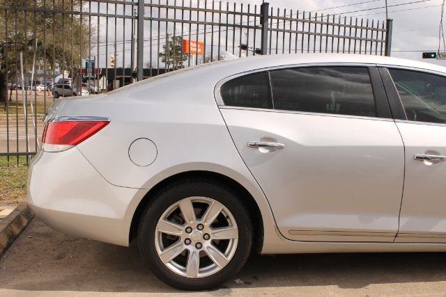 Buick LaCrosse CXL FWD 2011