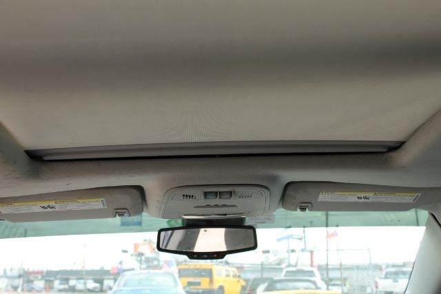 Buick LaCrosse Touring 2012