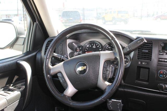 Chevrolet Silverado 1500 LT Crew Cab 2WD 2011