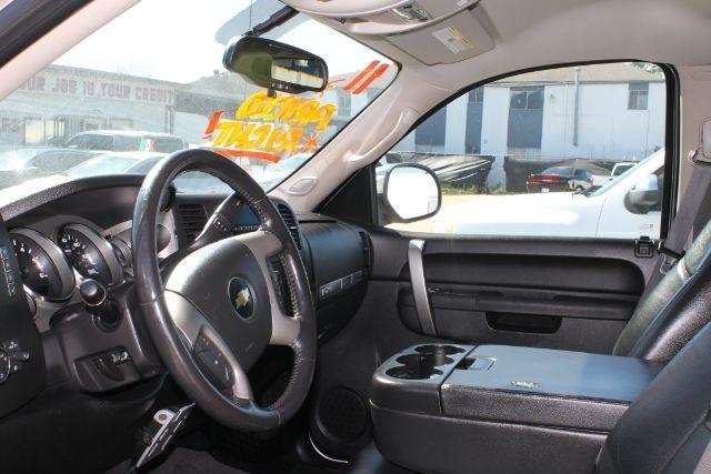 Chevrolet Silverado 1500 LT Crew Cab 2WD 2011