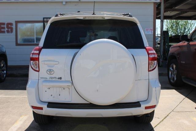 Toyota RAV4 Sport I4 2WD 2009