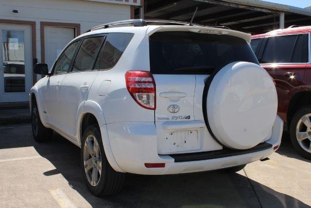 Toyota RAV4 Sport I4 2WD 2009