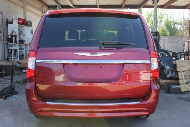 Chrysler Town & Country Touring 2016