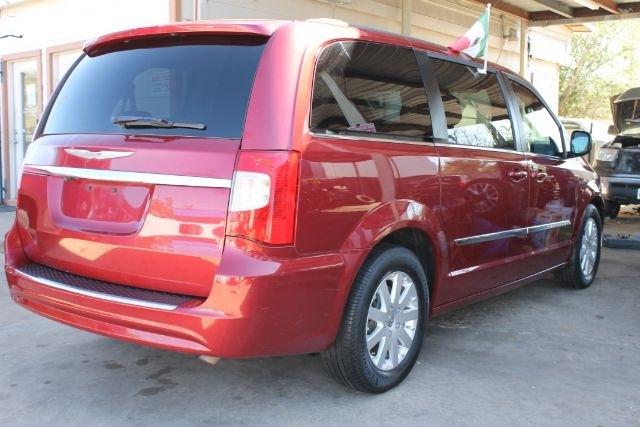 Chrysler Town & Country Touring 2016