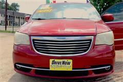 2016 Chrysler Town & Country 