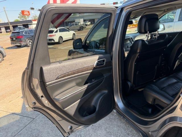 Jeep Grand Cherokee Laredo 4WD 2011