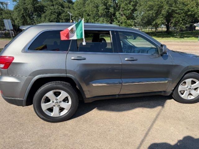 Jeep Grand Cherokee Laredo 4WD 2011
