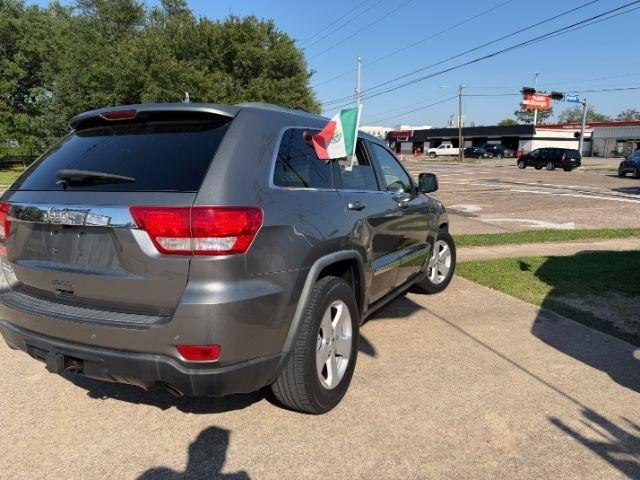 Jeep Grand Cherokee Laredo 4WD 2011