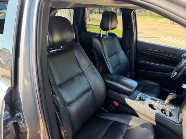 Jeep Grand Cherokee Laredo 4WD 2011