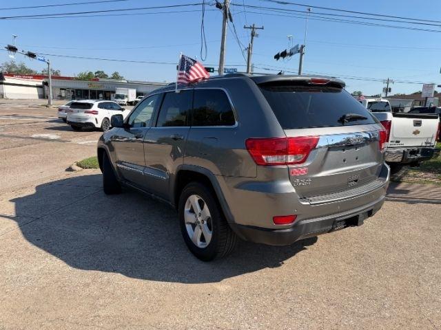 Jeep Grand Cherokee Laredo 4WD 2011