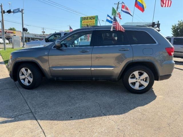 Jeep Grand Cherokee Laredo 4WD 2011