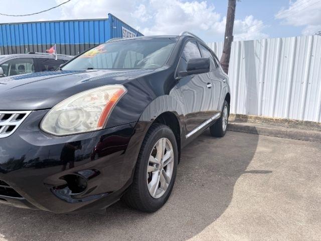 Nissan Rogue SV FWD 2013