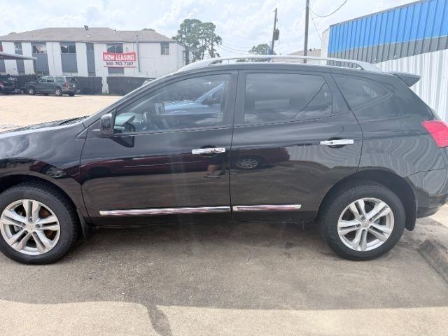 Nissan Rogue SV FWD 2013