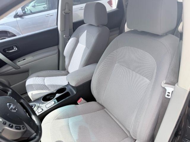 Nissan Rogue SV FWD 2013