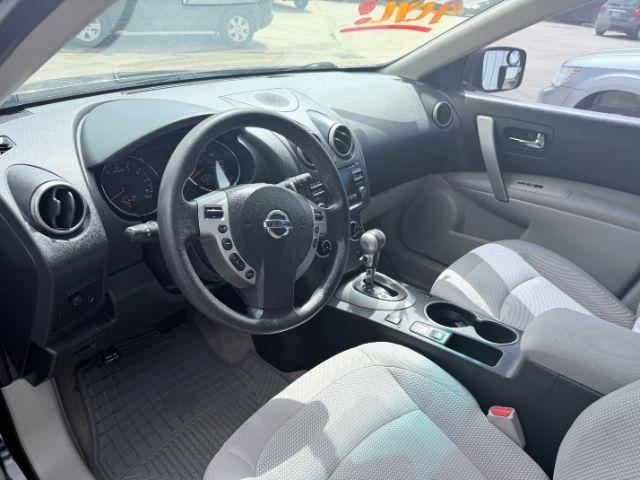 Nissan Rogue SV FWD 2013