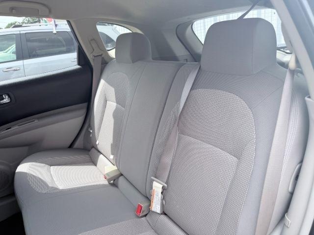 Nissan Rogue SV FWD 2013