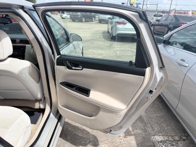Chevrolet Impala LS 2010