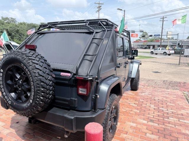 Jeep Wrangler Unlimited Sahara 4WD 2007