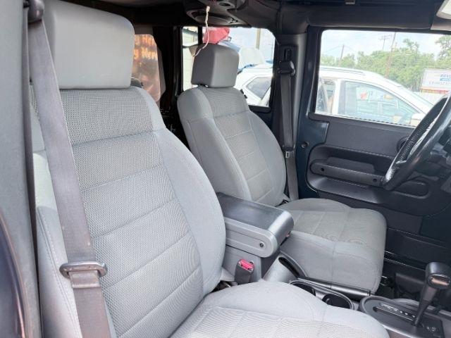Jeep Wrangler Unlimited Sahara 4WD 2007