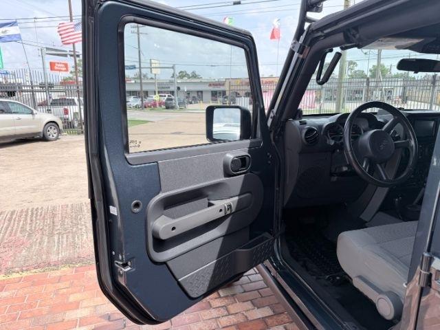 Jeep Wrangler Unlimited Sahara 4WD 2007