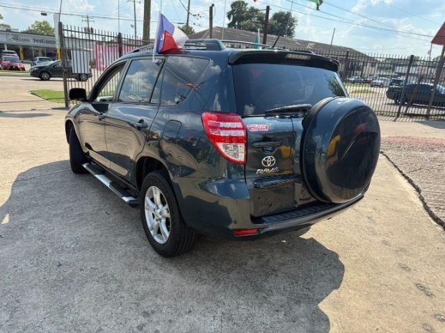 Toyota RAV4 Base I4 2WD 2012