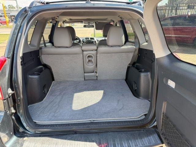 Toyota RAV4 Base I4 2WD 2012