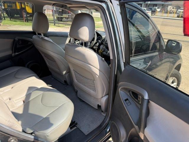 Toyota RAV4 Base I4 2WD 2012