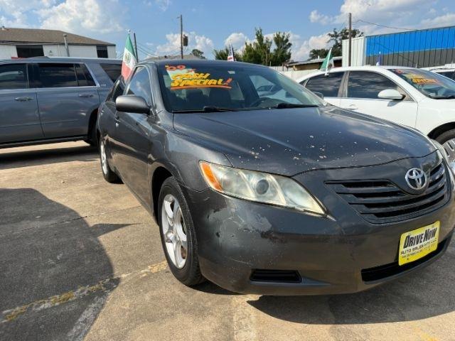 Toyota Camry SE 5-Spd AT 2009